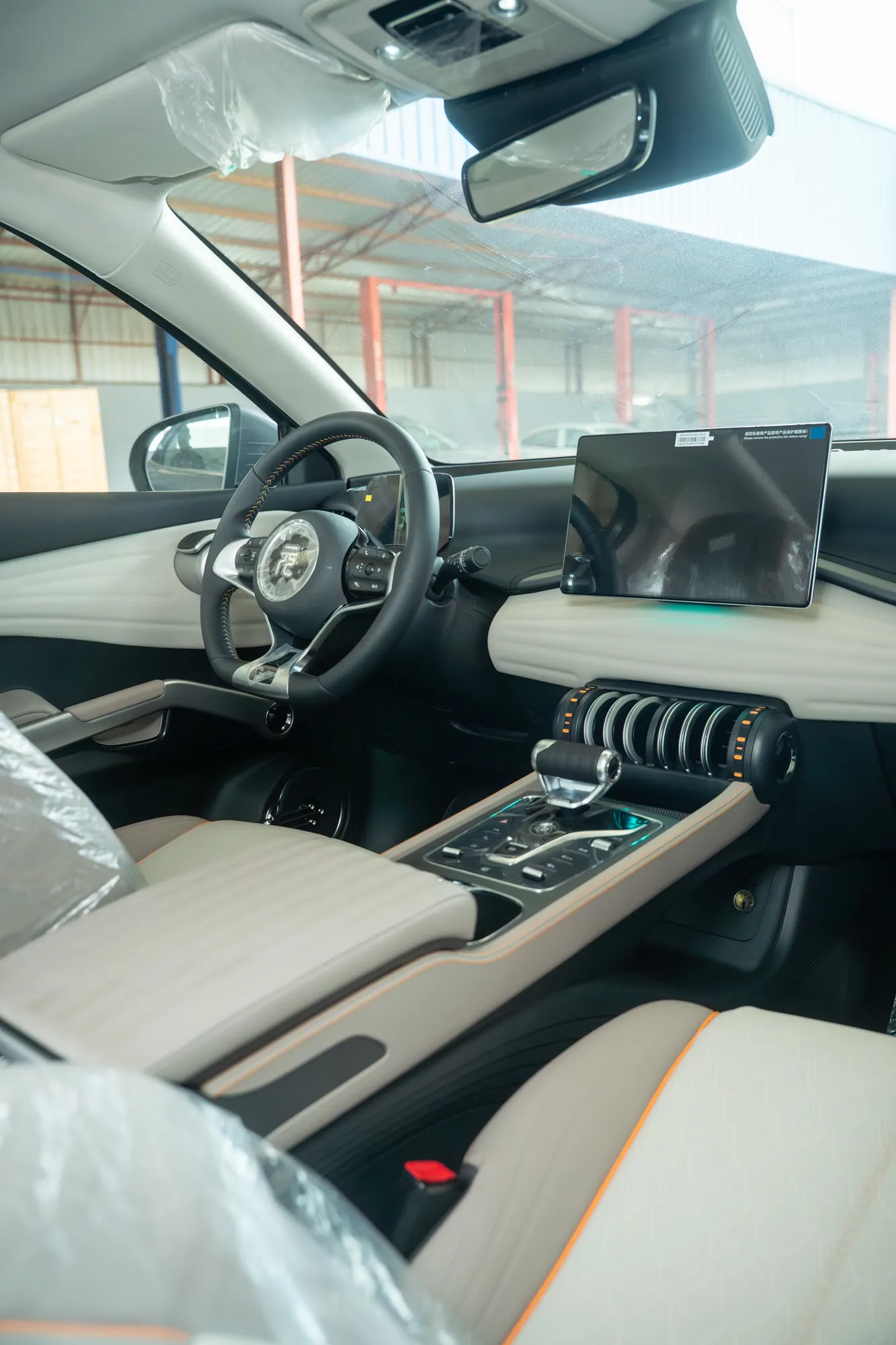 BYD ATTO 3 — interior view 21