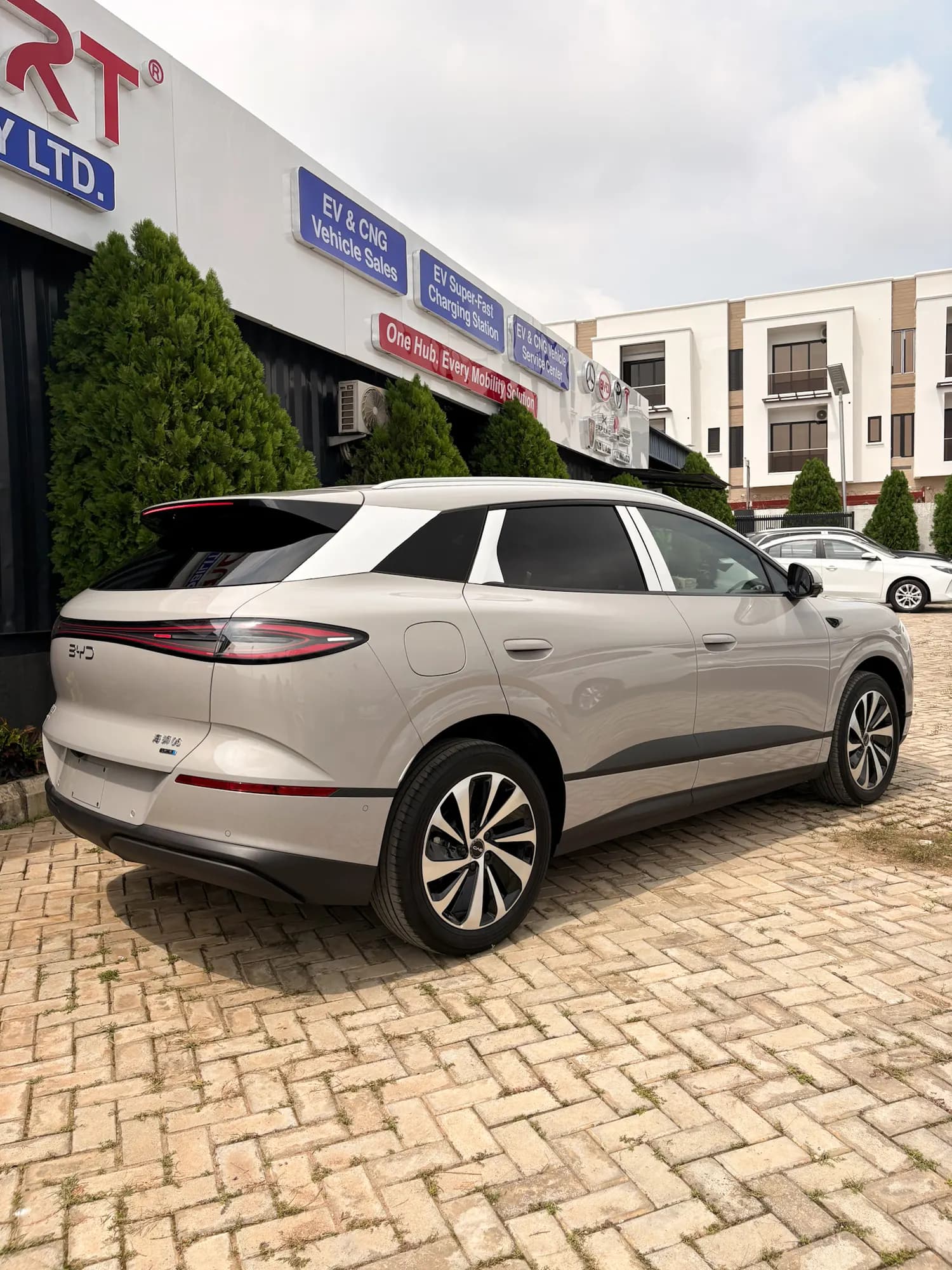 BYD Sealion 06 DM-i — exterior view 5