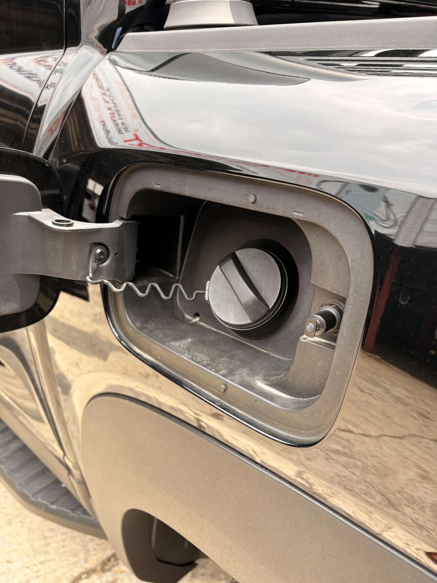 BYD Shark 6 — exterior view 12