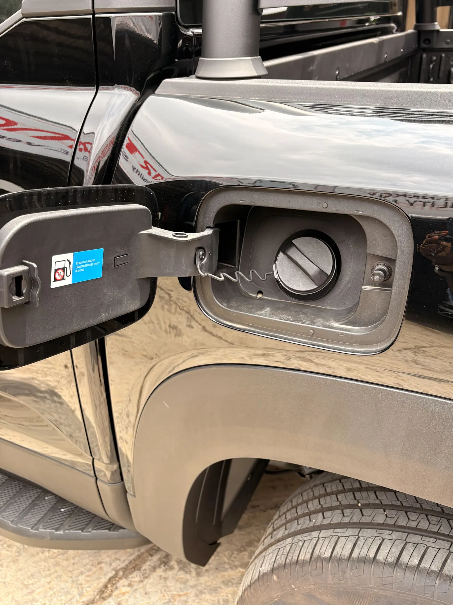 BYD Shark 6 — exterior view 13