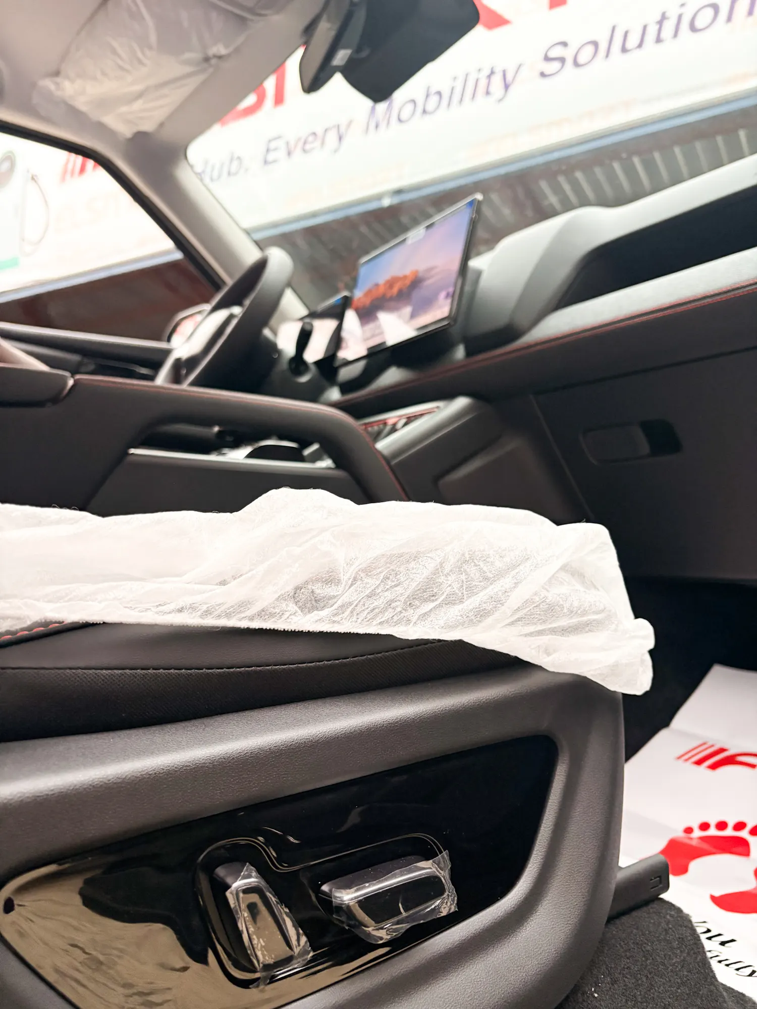 BYD Shark 6 — interior view 23