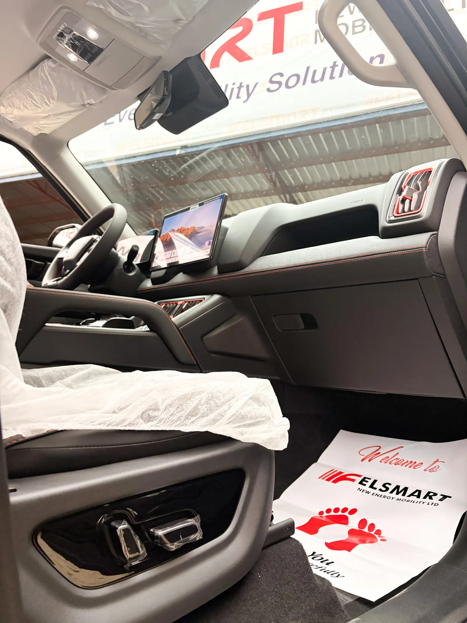 BYD Shark 6 — interior view 24