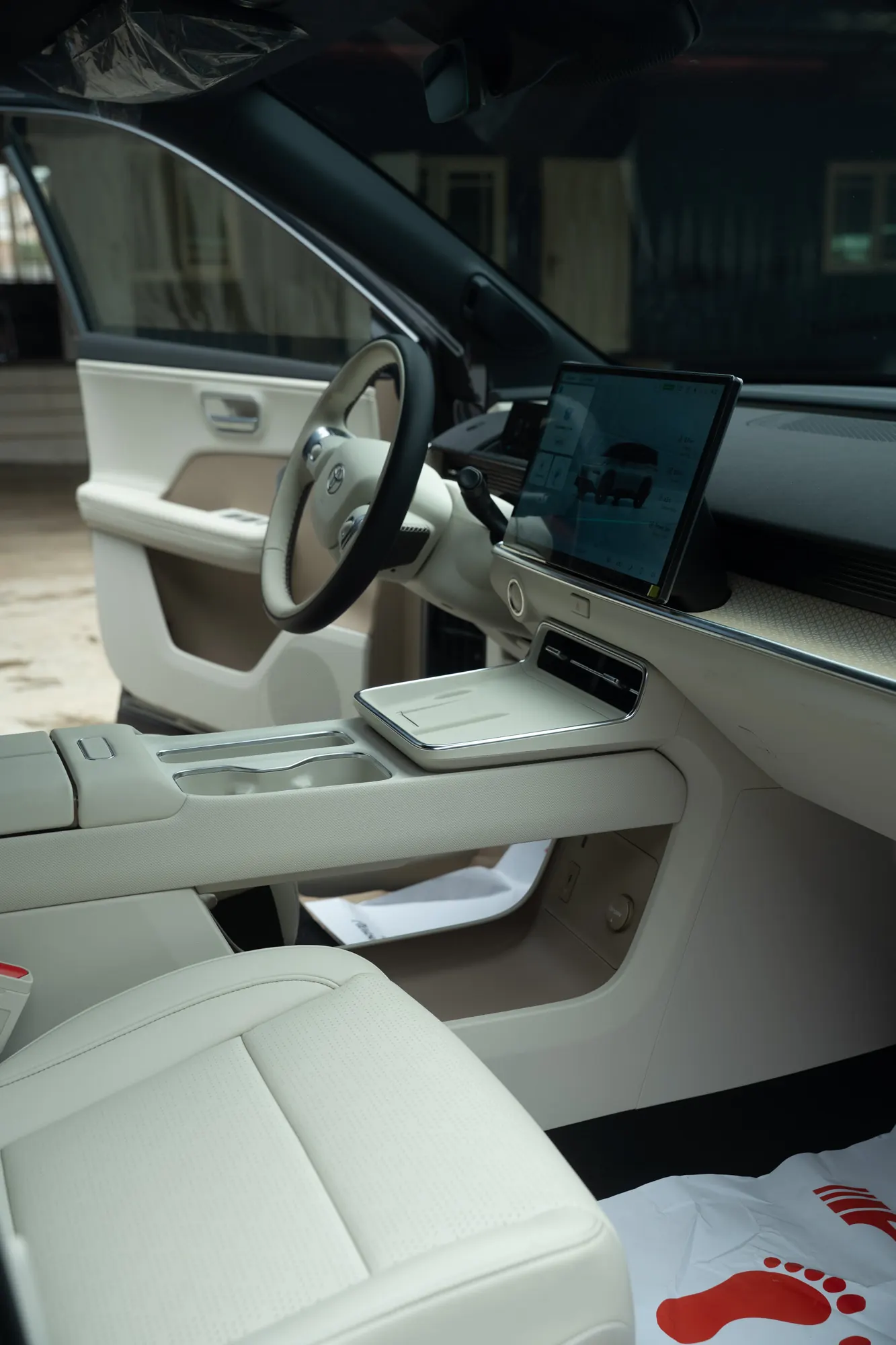 Toyota bZ3X — interior view 15
