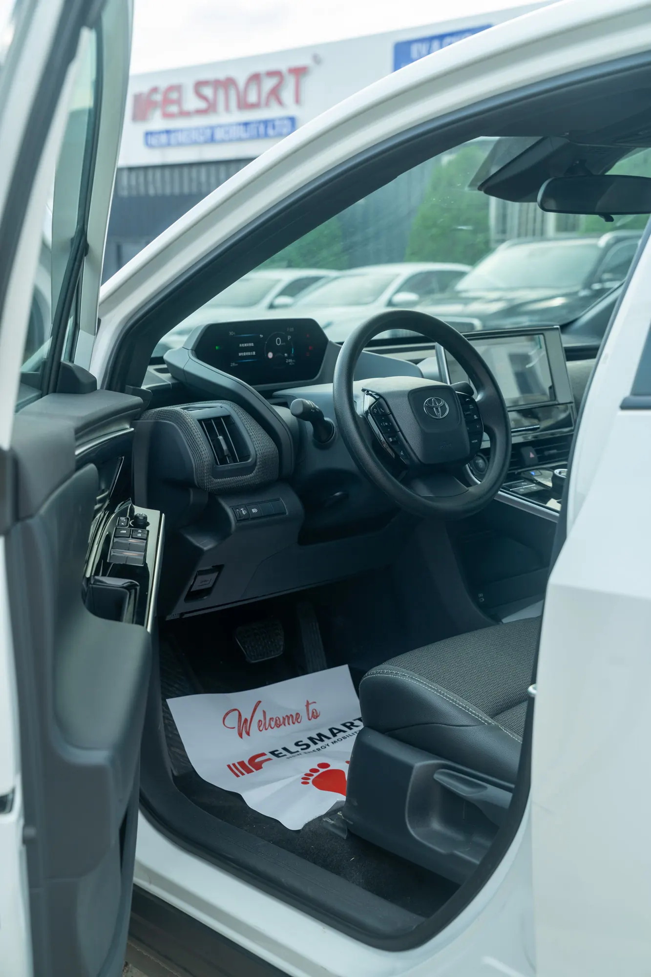 Toyota bZ4X — interior view 32