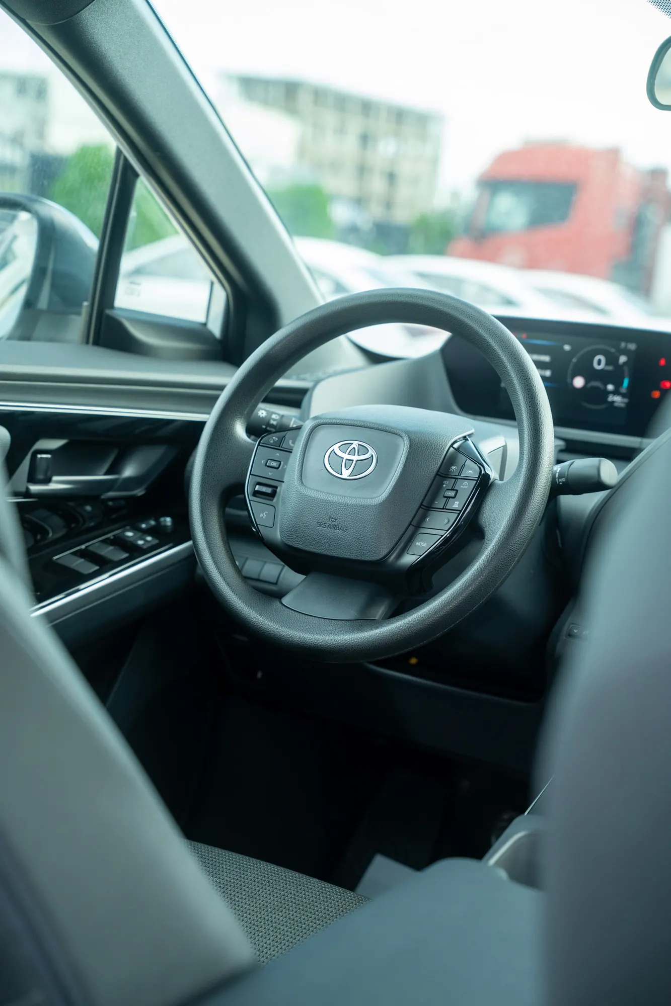 Toyota bZ4X — interior view 34