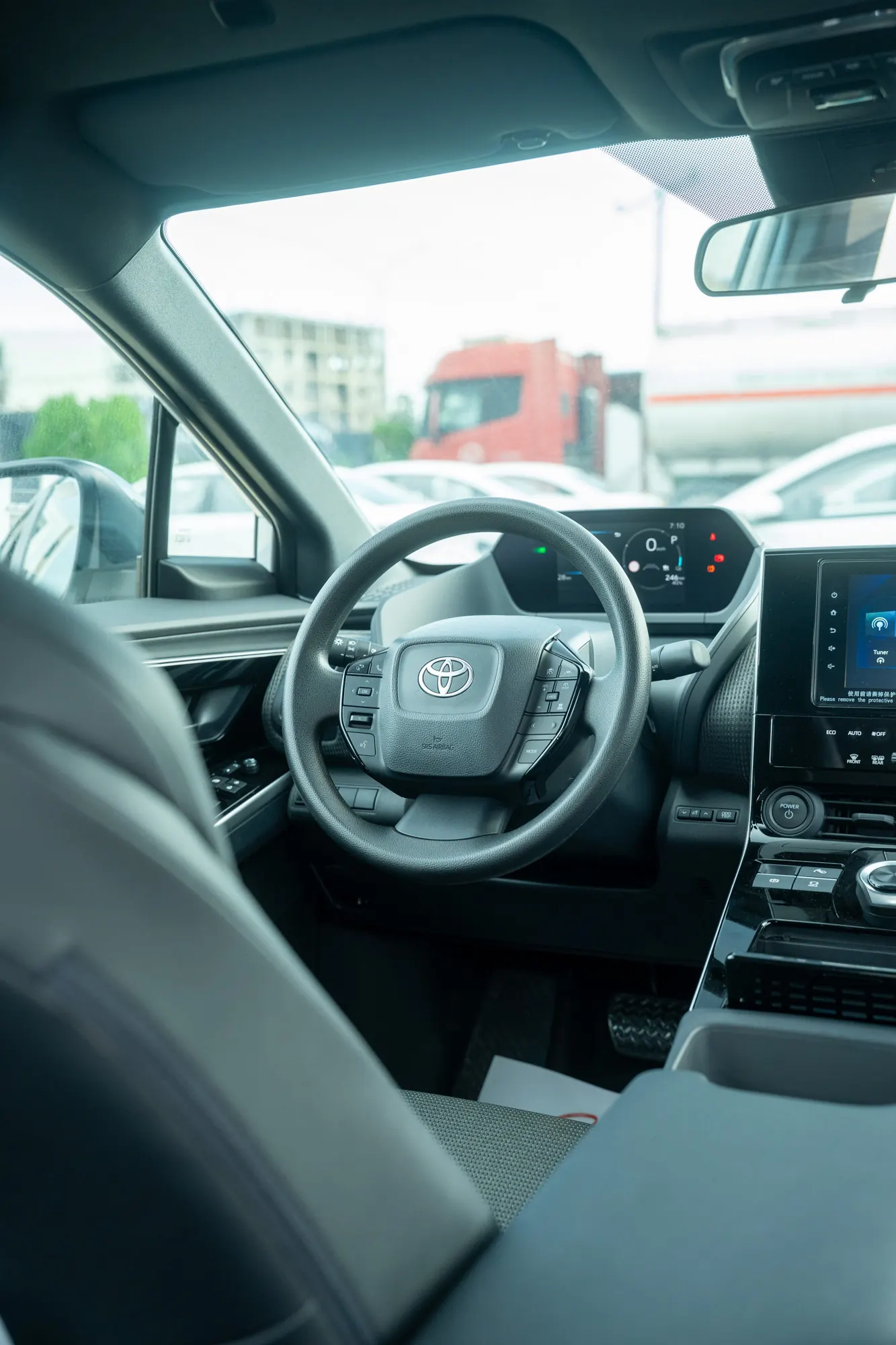 Toyota bZ4X — interior view 35